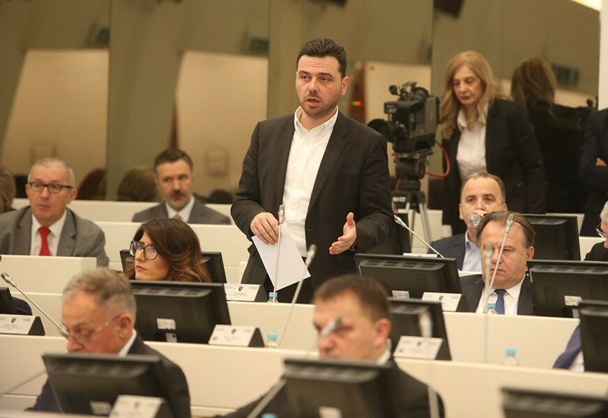 Napad na novinare POSEBNO KRIVIČNO DJELO: Nova inicijativa u Parlamentarnoj skupštini BiH