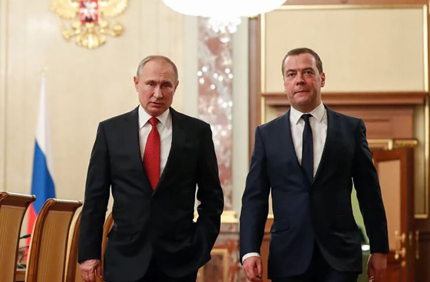 POLITIČKA PREVIRANJA U RUSIJI Šta se ZAISTA KRIJE iza ostavke Medvedeva i raspuštanja vlade