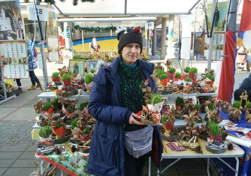 Prijedorčanka Aleksandra Ubiparipović deceniju izrađuje i prodaje badnjake