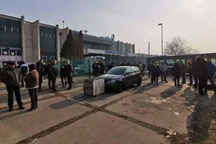 PROPAO SASTANAK ZA SPAS PREDUZEĆA Nezadovoljni radnici nastavljaju blokadu Autobuske stanice