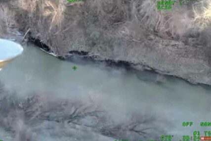 U rijeku se izlilo skoro 400.000 litara CRNOG VINA, posljedice se TEK TREBAJU UTVRDITI (VIDEO)