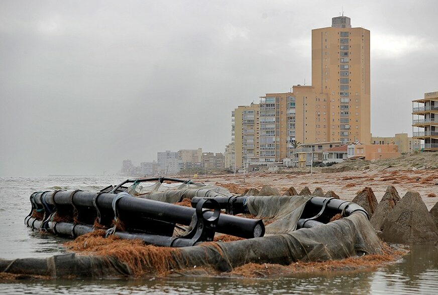 SMRTONOSNA GLORIJA Broj žrtava oluje u Španiji povećan na 13, četiri osobe nestale