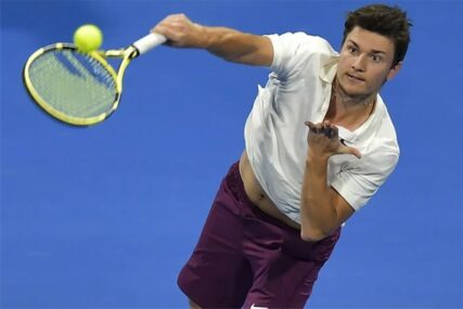 SRBIN BEZ FINALA Kecmanović izgubio u polufinalu turnira u Dohi