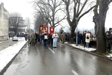 DVOSTRUKA RADOST Bojana Tadić na rođendan prva doplivala do časnog krsta u Novom Gradu