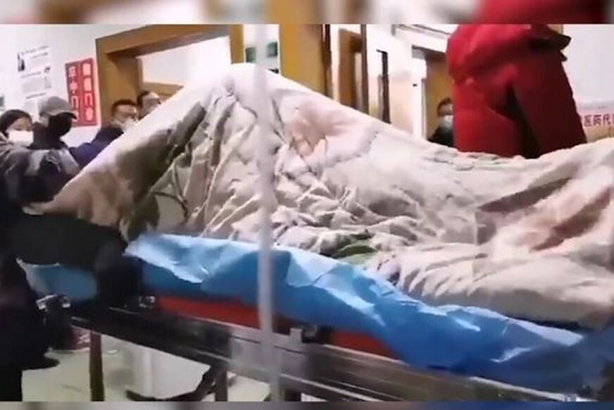 STRAVIČNO Snimak pacijenta koji se TRESE U BOLNICI u Kini obišao svijet (VIDEO)