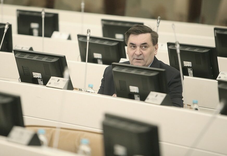 “SDA U RASULU” Petrović poručio da Izetbegović privlači intervencionizam stranaca