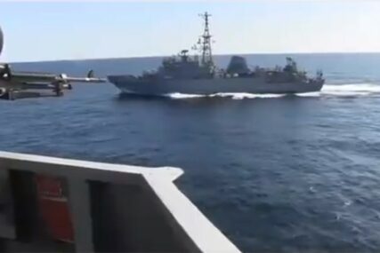 DRAMATIČAN SUSRET Sekunde su dijelile američki razarač i ruski ratni brod od KATASTROFE (VIDEO)