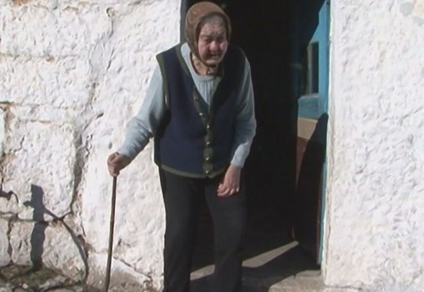 STARICA JE JEDINI STANOVNIK SELA TODORIĆI Rosa (83) 22 godine nije otišla u prodavnicu