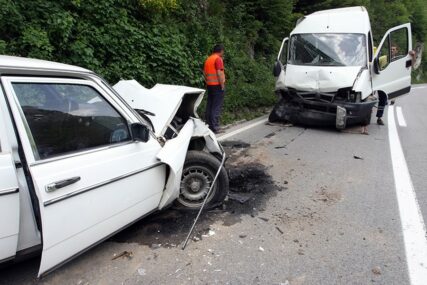 POLOVINA PUTEVA NIKAD NIJE POPRAVLJANA Loše ceste čest uzrok saobraćajnih nesreća