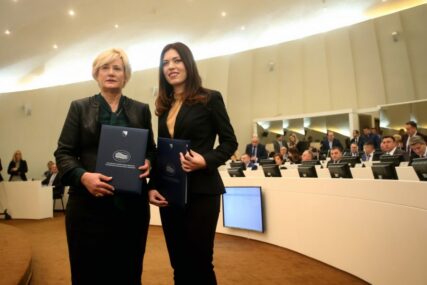 POLITIKA I RAVNOPRAVNOST POLOVA Ženska reprezentacija u Parlamentu BiH nikad jača