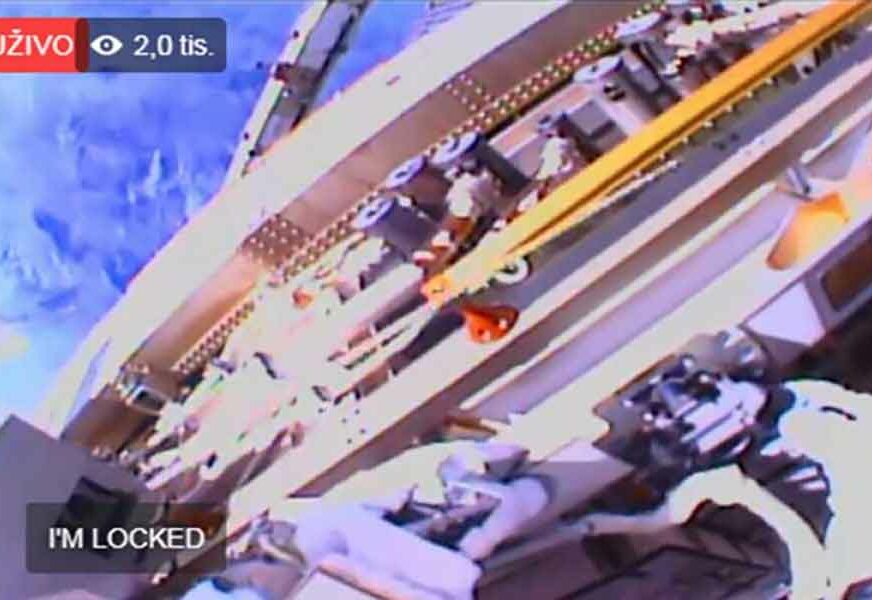 NESTVARAN PRIZOR Astronauti u otvorenom svemiru mijenjaju baterije (VIDEO)