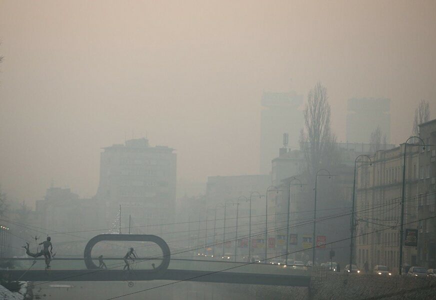 Negativan uticaj na zdravlje: Vazduh jutros najlošiji u Zenici, Sarajevu i Visokom