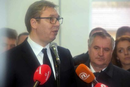 NOVA RADNA MJESTA U DRVARU Vučić: Mala fabrika biće veća; Višković: Vlada vas neće zaboraviti