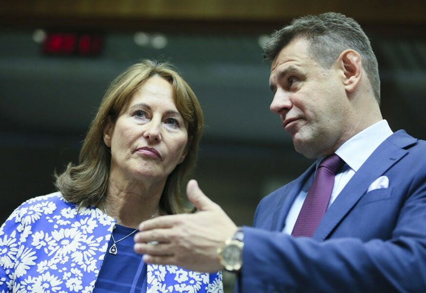 LUMPOVAO PIJAN Slovački ministar DEMOLIRAO RESTORAN pa podnio OSTAVKU