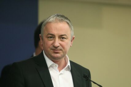 “Vladajući ne žele fer izbore” Borenović nakon sastanka Interresorne radne grupe za izmjenu izbornog zakonodavstva