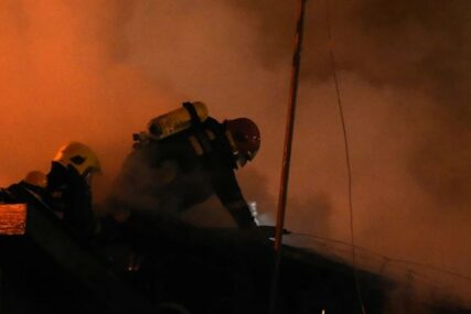 Čulo se pucanje guma: U Zagrebu eksplodirao automobil
