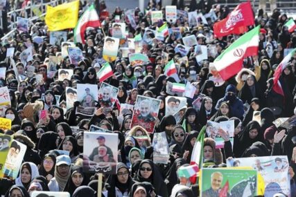 "SULEJMANIJEVA ZORA" Masovnim skupovima u Iranu obilježena godišnjica ISLAMSKE REVOLUCIJE