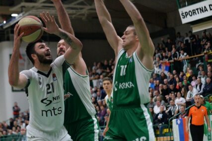 PARTIZAN SIGURAN Crno bijeli slavili u Novom Mestu i ostali usamljeni na vrhu ABA lige