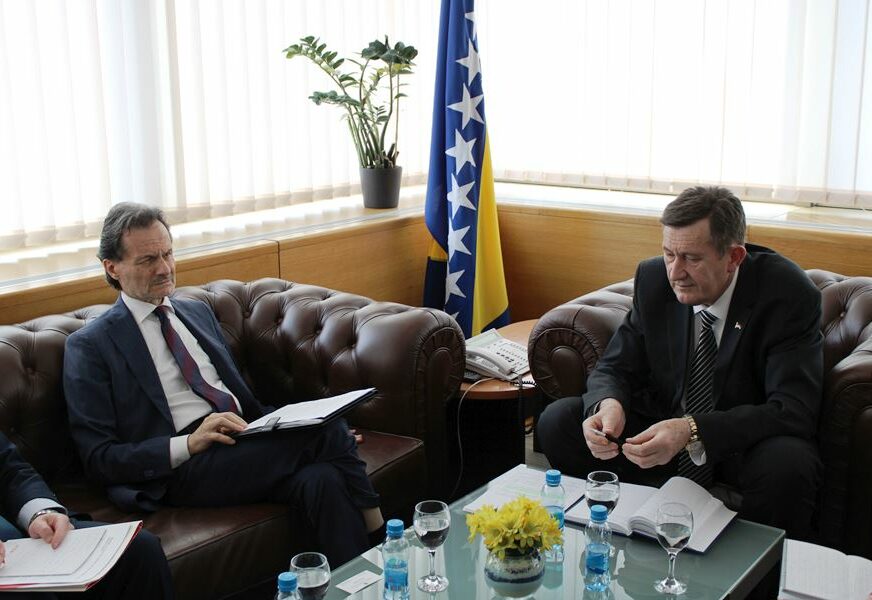 "UNAPRIJEDITI AVIO-SAOBRAĆAJ" Ministar Mitrović razgovarao sa ambasadorom Španije