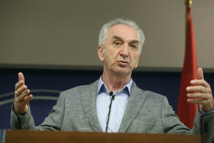 ŠAROVIĆ NEUMOLJIV "Dodik je patološki slučaj i NAJVEĆA PRIJETNJA opstanku Srpske"