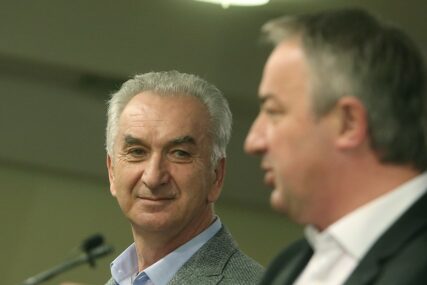 "Puno uvažavanje pozicije Republike Srpske" Šarović i Borenović razgovarali o prevazilaženju krize koju je izazvao Incko (FOTO)