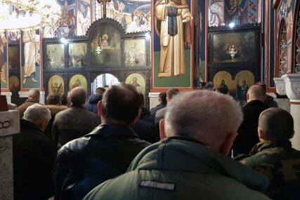 PODRŠKA IZ DOBOJA Služeni molebani za spas srpskih svetinja u Crnoj Gori