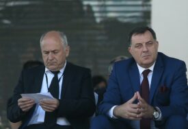 Koja je cijena POVRATKA U INSTITUCIJE BiH: Srpska istovremeno predlaže svoj zakon i potkopava Inckov