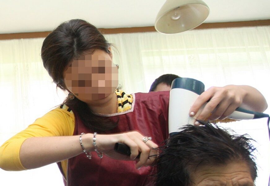 KO VAS ŠIŠA U DOBA KORONE? Urnebesne fotografije frizura iz izolacije kruže internetom (FOTO)