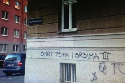 GRAFITI KOJI SU IZAZVALI BIJES Predsjedništvo Srpske u Beču osuđuje brutalne poruke mržnje