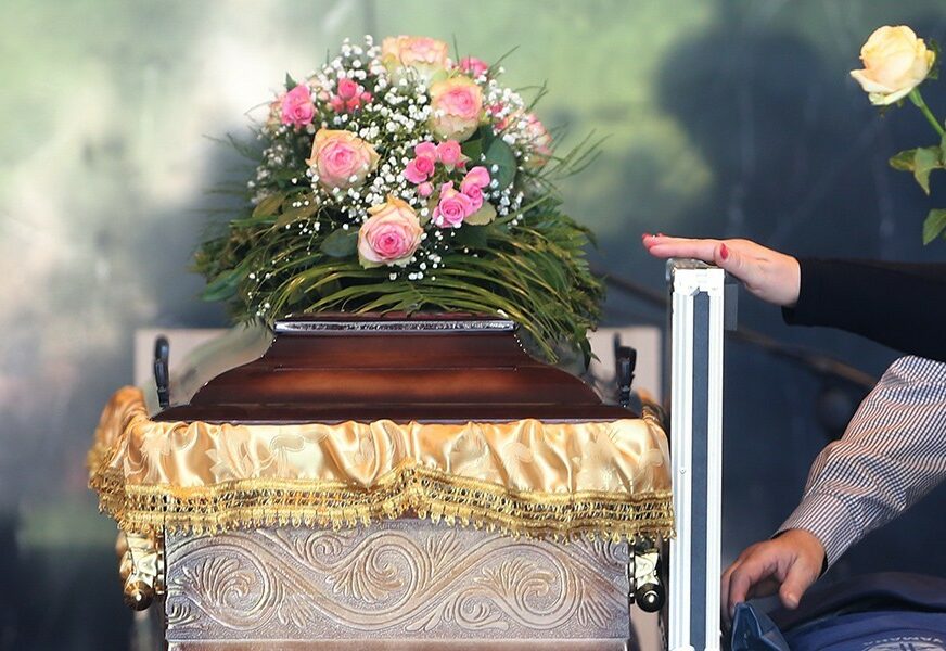 Sonja je iznenada preminula početkom godine, a kada je došao dan sahrane, porodica je zanijemila od prizora u kovčegu