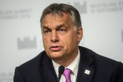 "TREBA BITI OBAZRIV" Orban poručio da će zaustaviti izbjeglice na SRPSKO-MAĐARSKOJ GRANICI