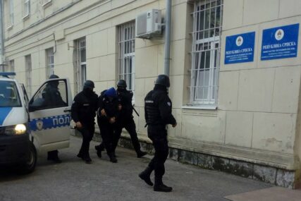 EPILOG VELIKE AKCIJE POLICIJE “Maglić” iza rešetaka smjestio 12 osoba, među njima je i ON