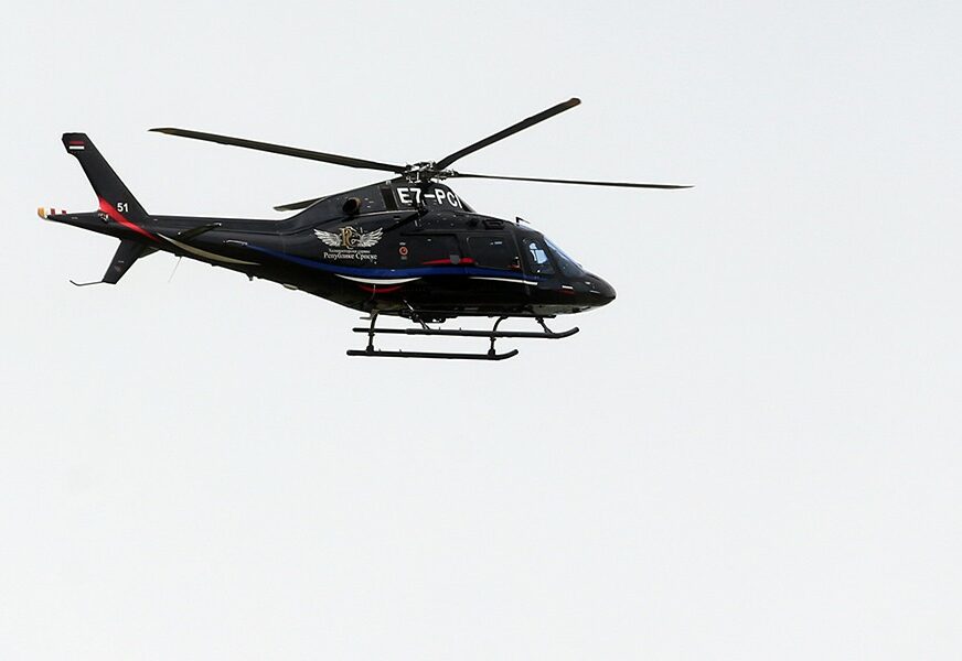 “Situacija na terenu nepredvidiva” Helikopter počeo da gasi požar u Bileći