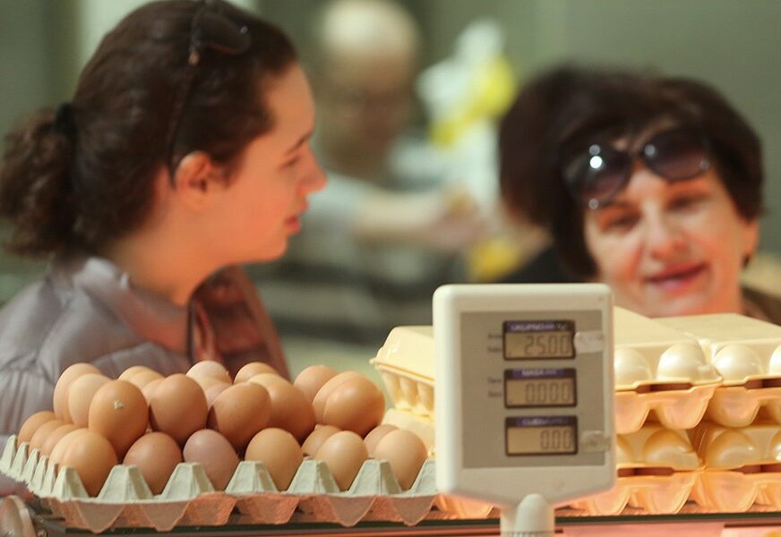OPREZ ZA POTROŠAČE Šta kada pri kupovini nađete razbijeno jaje u pakovanju?