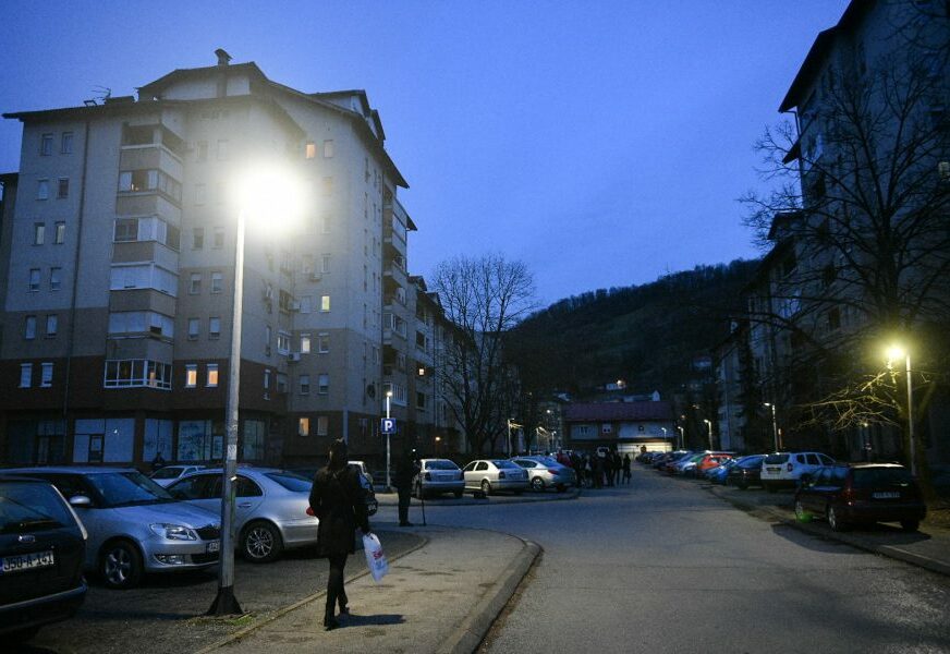 STARA RASVJETA ZAMIJENJENA LED SVJETILJKAMA Ulica u naselju Obilićevu dobila novo osvjetljenje
