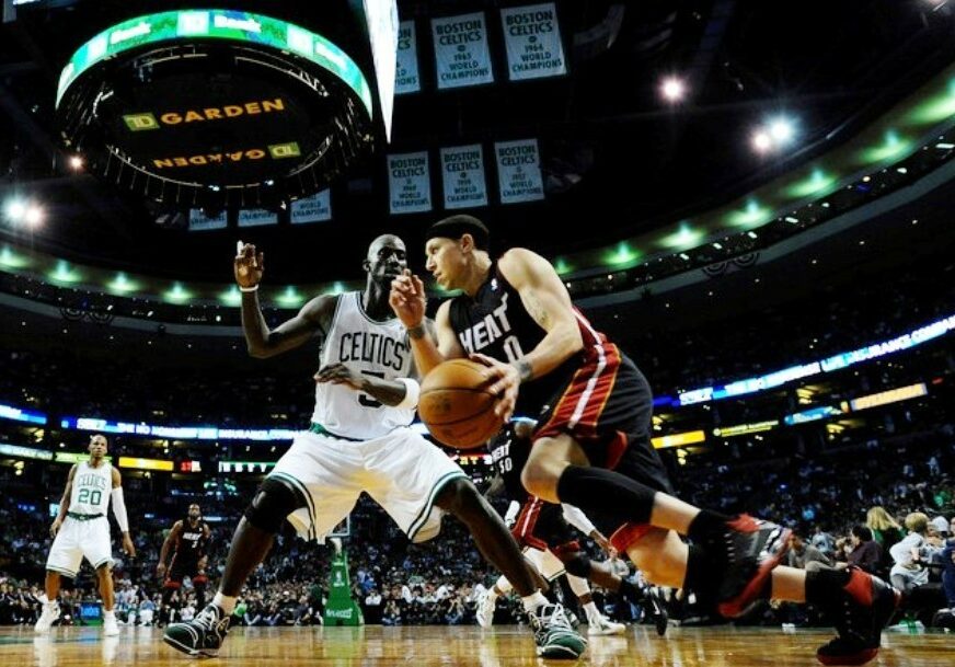 PROGLAŠEN ZA NAJBOLJEG DEFANZIVCA U NBA Boston povlači dres Kevina Garneta