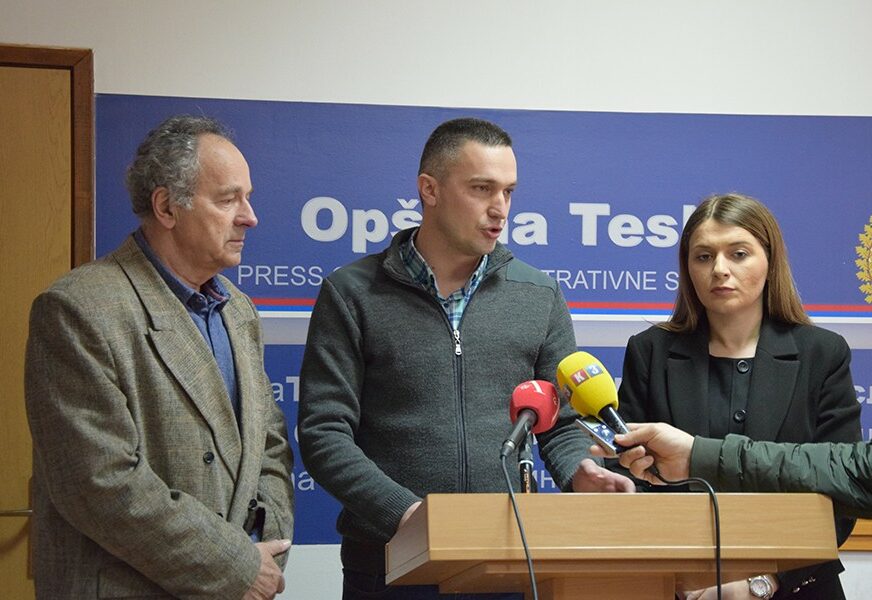 "GRAĐANI IM NISU BITNI" Teslićki SDS nezadovoljan zbog odgađanja sjednice parlamenta