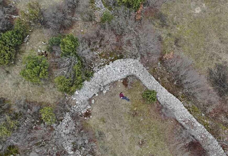 SREĆAN KRAJ Porodica alarmirala hitne službe, muškarac pronađen KILOMETAR OD KUĆE (FOTO)