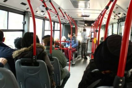 Iz zaključanog vozila je spasili vatrogasci: Slovenka zaspala u autobusu, probudila se na posljednjoj stanici