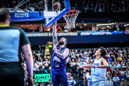 SJAJAN START Košarkaši Srbije ubjedljivim trijumfom uljepšali debi Kokoškova