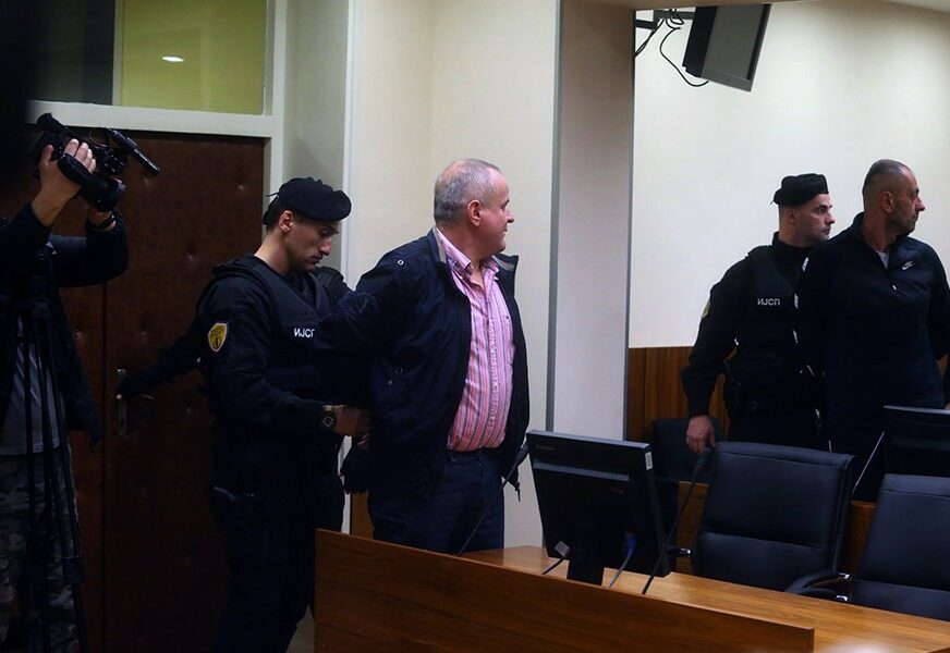OPTUŽENI ĐUKANOVIĆ IZABRAO NOVOG ADVOKATA Odgođen početak suđenja za ubistvo Krunića (FOTO)
