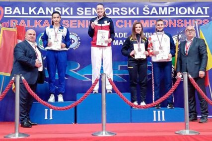 VELIKI USPJEH MLADE BANJALUČANKE Anja Lolić osvojila srebro na prvenstvu Balkana u karateu