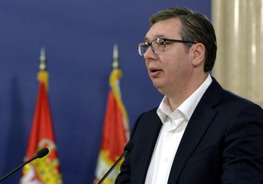 Vučić: Mene podržava narod, tviter ima druge "heroje"