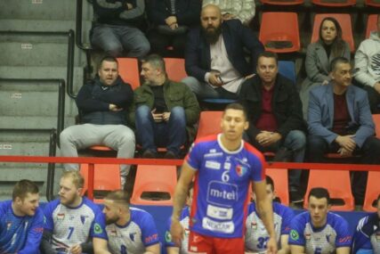 MINISTAR POZIVA NA ZDRAV NAČIN ŽIVOTA Šeranić sa tribina bodri banjalučki Borac (FOTO)
