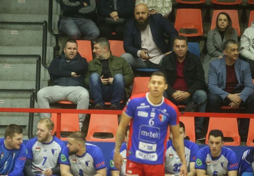 MINISTAR POZIVA NA ZDRAV NAČIN ŽIVOTA Šeranić sa tribina bodri banjalučki Borac (FOTO)