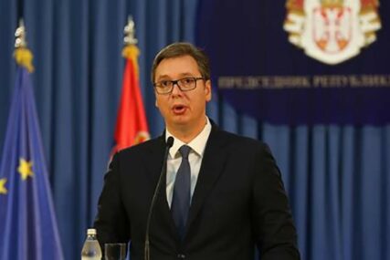 UZ SVOG PREDSJEDNIKA Građani Srbije vjeruju Vučiću MNOGO VIŠE nego bilo kojem drugom političaru