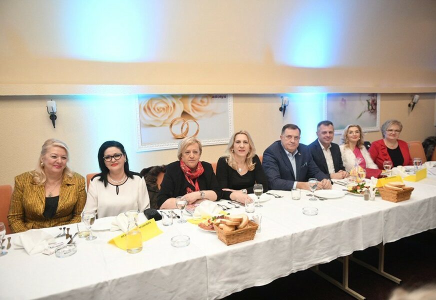DODIK ČESTITAO 8. MART “Unaprijediti položaj žena u Srpskoj”