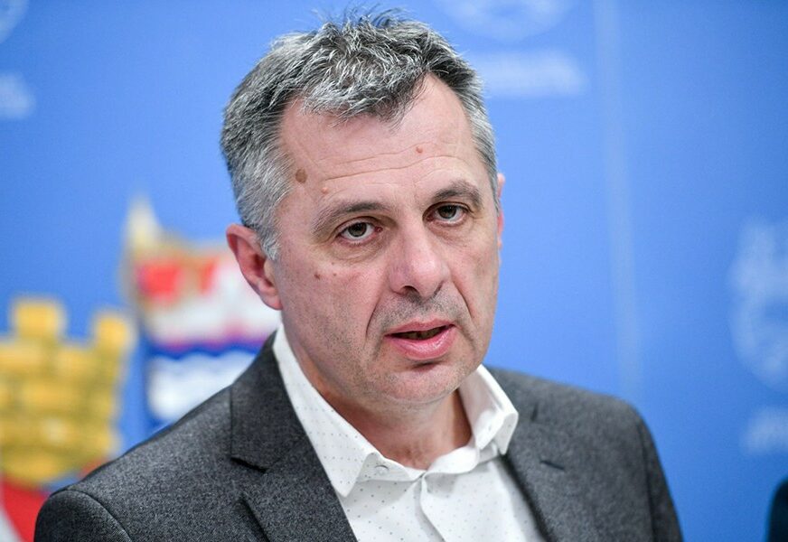 REKORDAN SUFICIT Radojičić ostavio "plus" u gradskoj kasi od 6,8 miliona KM