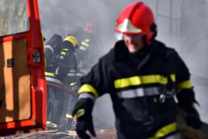 Požar kod Šibenika: Vatrom zahvaćena površina od 30 hektara, na terenu je 46 vatrogasaca