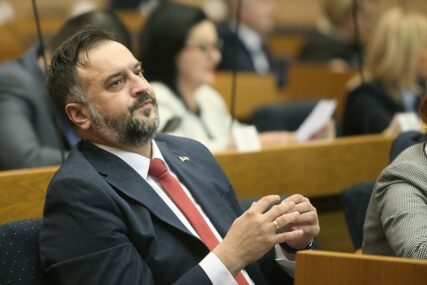 “POD KONTROLOM SDA” Žunić poručio da je sramno šta rade srpski članovi CIK